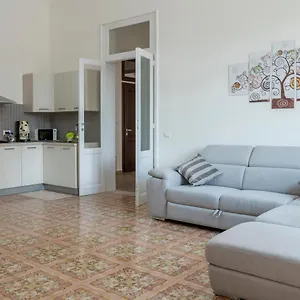 Le Di Franca Trapani